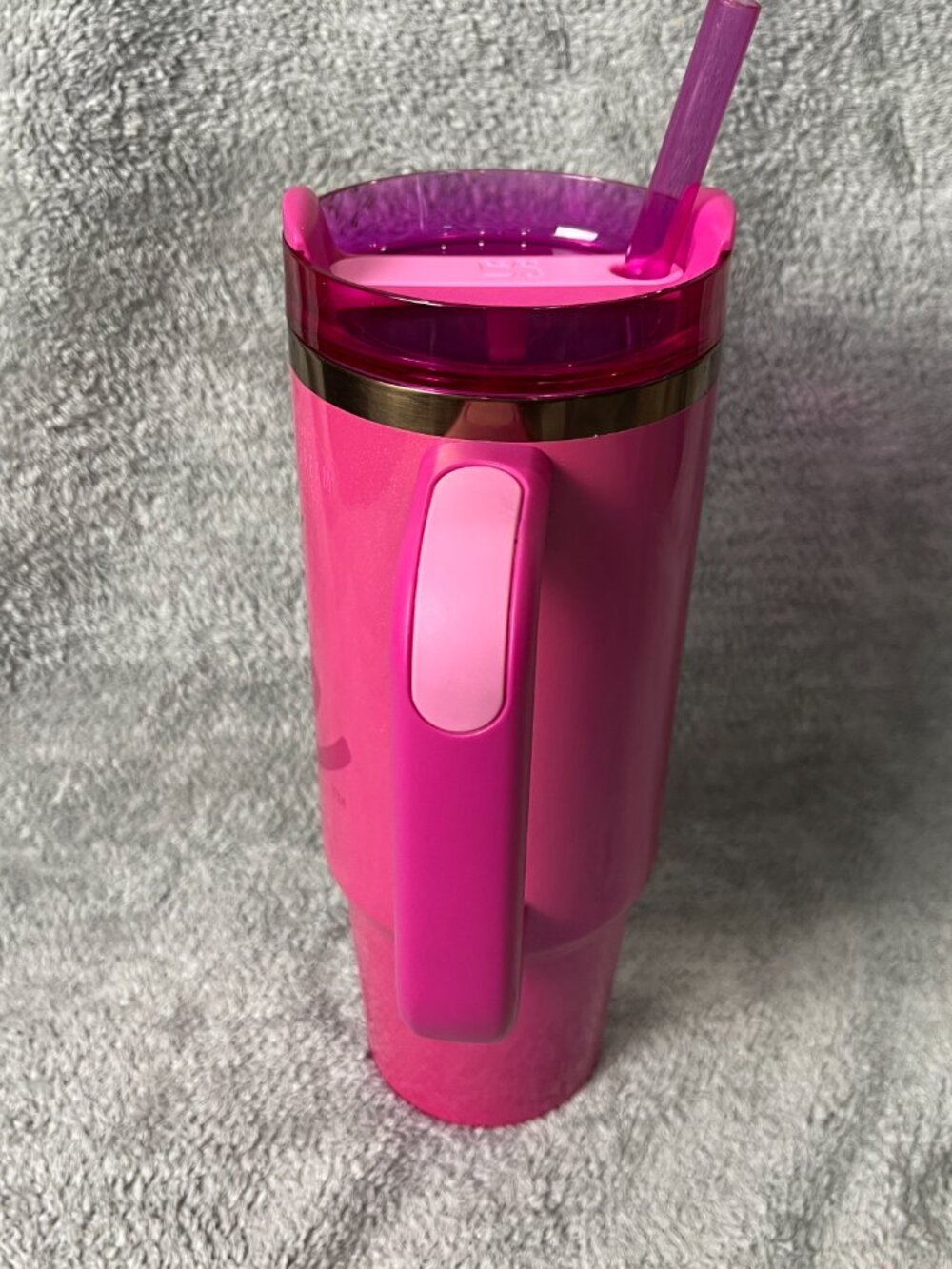 Stanley Barbie Icon Quencher 30 oz Pink Tumbler w/ Handle, Lid & Straw - Picture 5 of 12